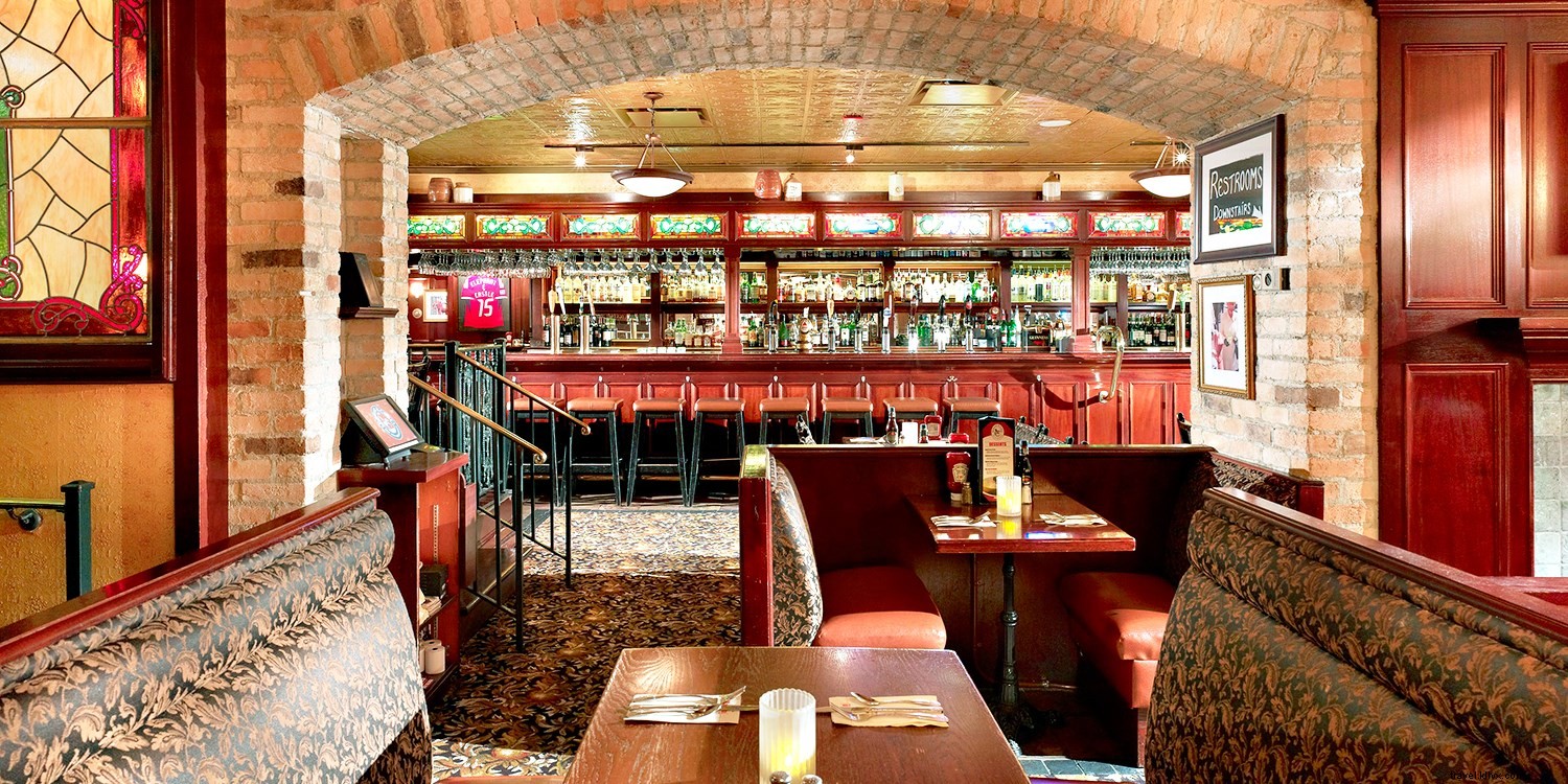 Top Hotel Deals for March Madness Sweet 16: Louisville, Anaheim, Philadelphia & Chicago